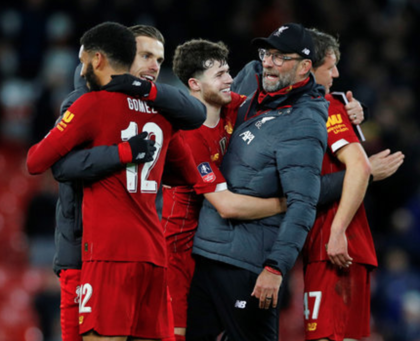 官方：明夏世界杯上下半场中段有强制补水时间，每次3分钟（FIFA官宣：明夏世界杯每半场中段设3分钟强制补水暂停）