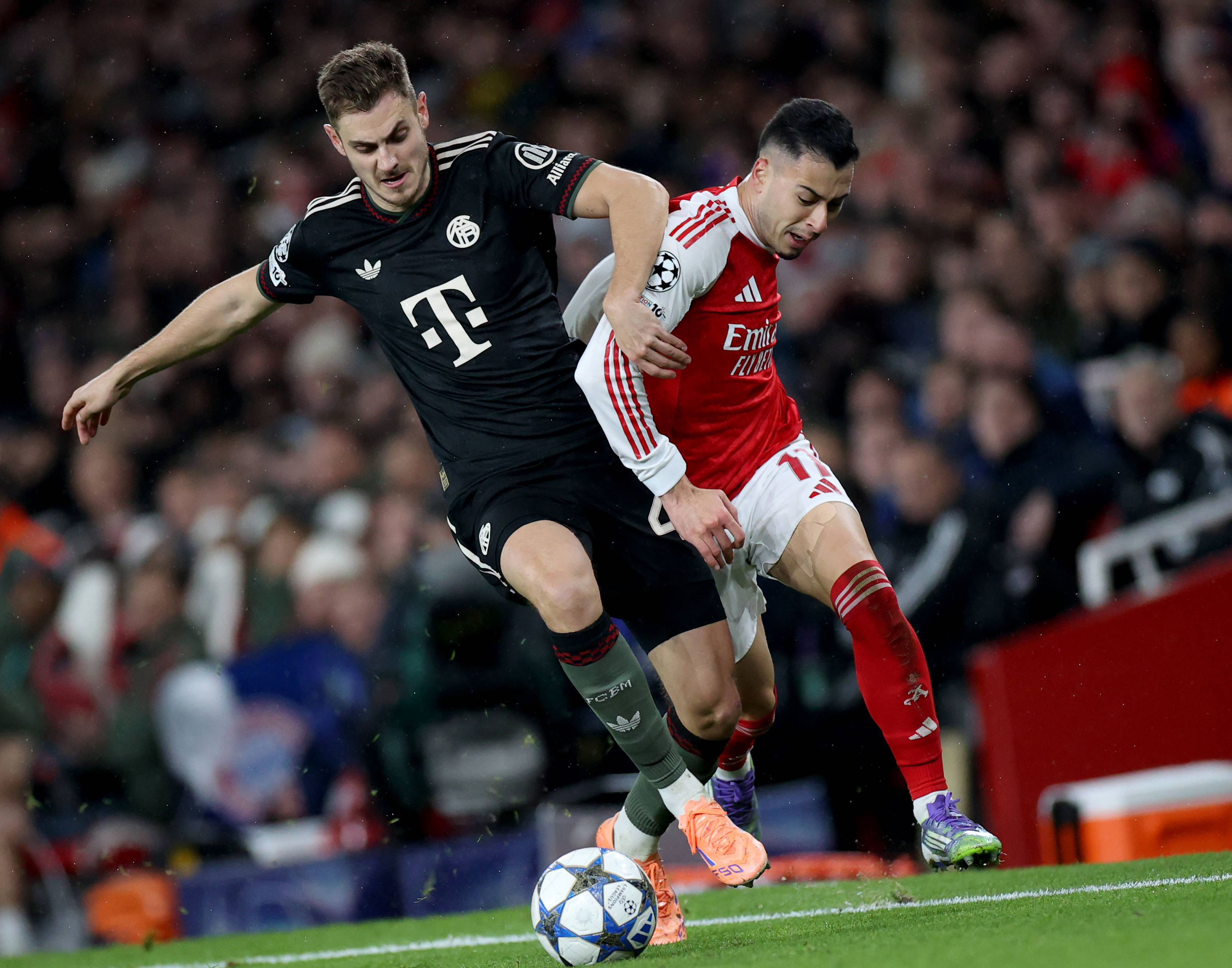 巴尔韦德：我们在一次定位球中丢掉了三分，防守应该做得更好（巴尔韦德：定位球失守致痛失三分，防线应更稳健）