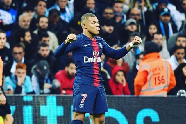 自弗里克后首位，齐沃执教生涯前四场欧冠全部获胜（齐沃执教欧冠开局四连胜，成自弗里克后首人）