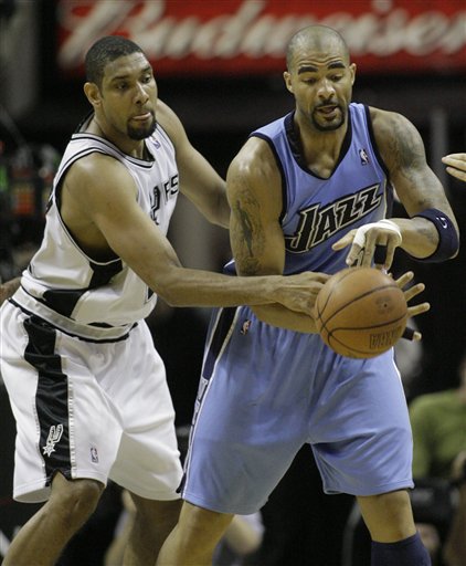 当世第1人！2脚无解世界波，26岁姆巴佩创4纪录，对手主帅崩溃了（现役第一！26岁姆巴佩两记无解世界波，改写四项纪录，对方主帅当场崩溃）