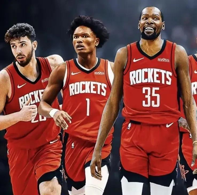 迪乌夫：齐沃经常和我交流帮我提高，高兴自己的机会越来越多（迪乌夫：齐沃常与我沟通助我进步，很高兴自己的出场机会越来越多）