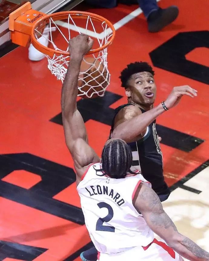 卢尼今日重返勇士主场，现场球迷将获赠一枚印有卢尼卡通照的徽章（卢尼今日回归勇士主场，现场派送卢尼卡通头像徽章）