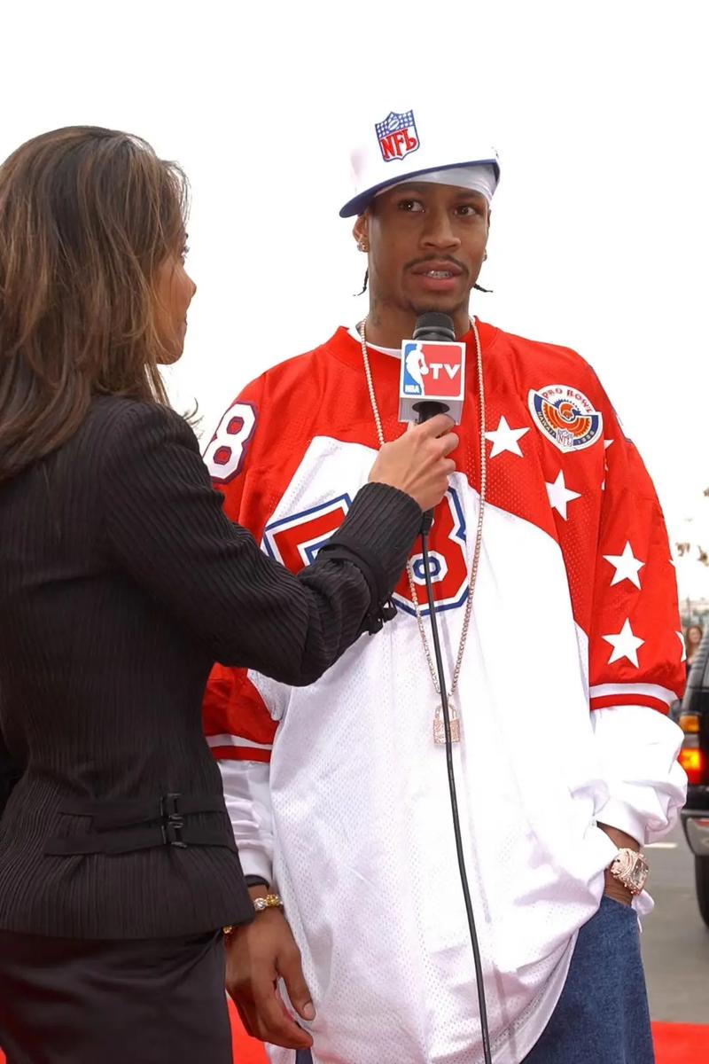 随国安已获三冠，张稀哲：拿第四冠时退役；3月份就开始练捧杯（随国安三冠在手，张稀哲：夺第4冠就退役，三月起练举杯）