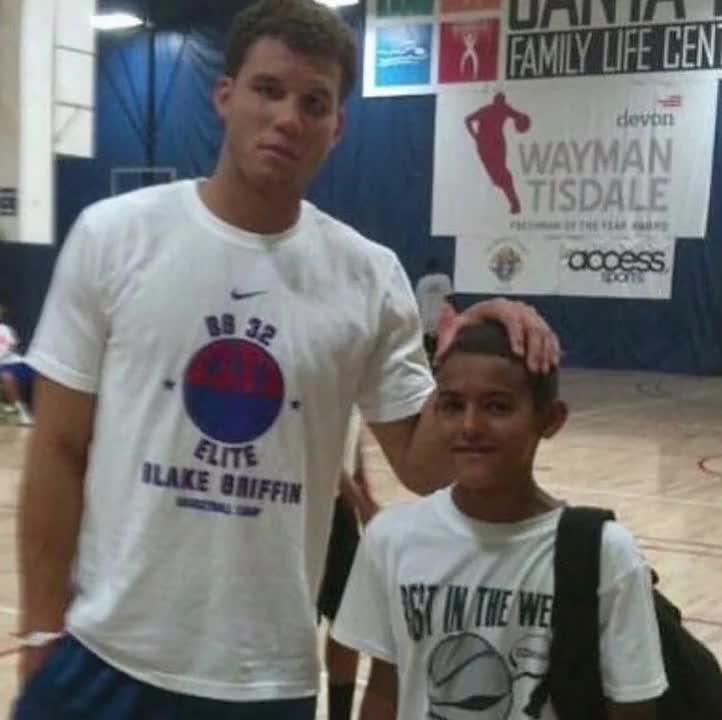 亚洲杯出线生死战，中国香港足总开出100万港币的赢球奖金（亚洲杯出线关键战，中国香港足总重奖100万港币鼓励取胜）