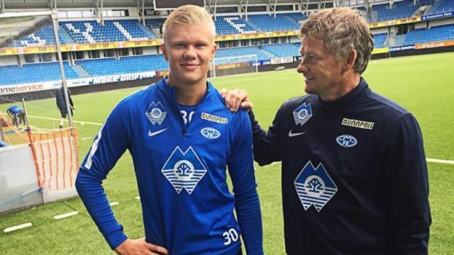 又要掉链子？阿森纳5轮被曼城追4分 重演昔日噩梦？（阿森纳领先告急？5轮被曼城蚕食4分，会重演噩梦吗？）