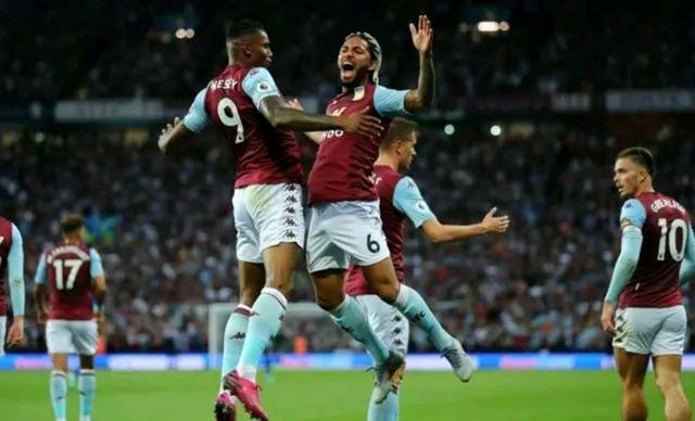 国米0比1利物浦遭欧冠两连败，VAR判点致胜（VAR判罚点球成关键，国米0-1不敌利物浦遭欧冠两连败）