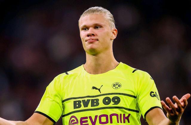 康宁汉姆末节被连续面断3次，全场贡献29分8助攻8失误（康宁汉姆末节遭连抢三次，全场29分8助攻外加8次失误）